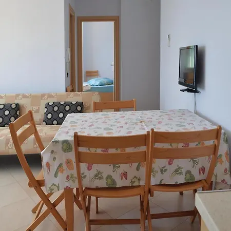 27 Apartment Qeparo
