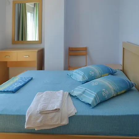27 Apartment
